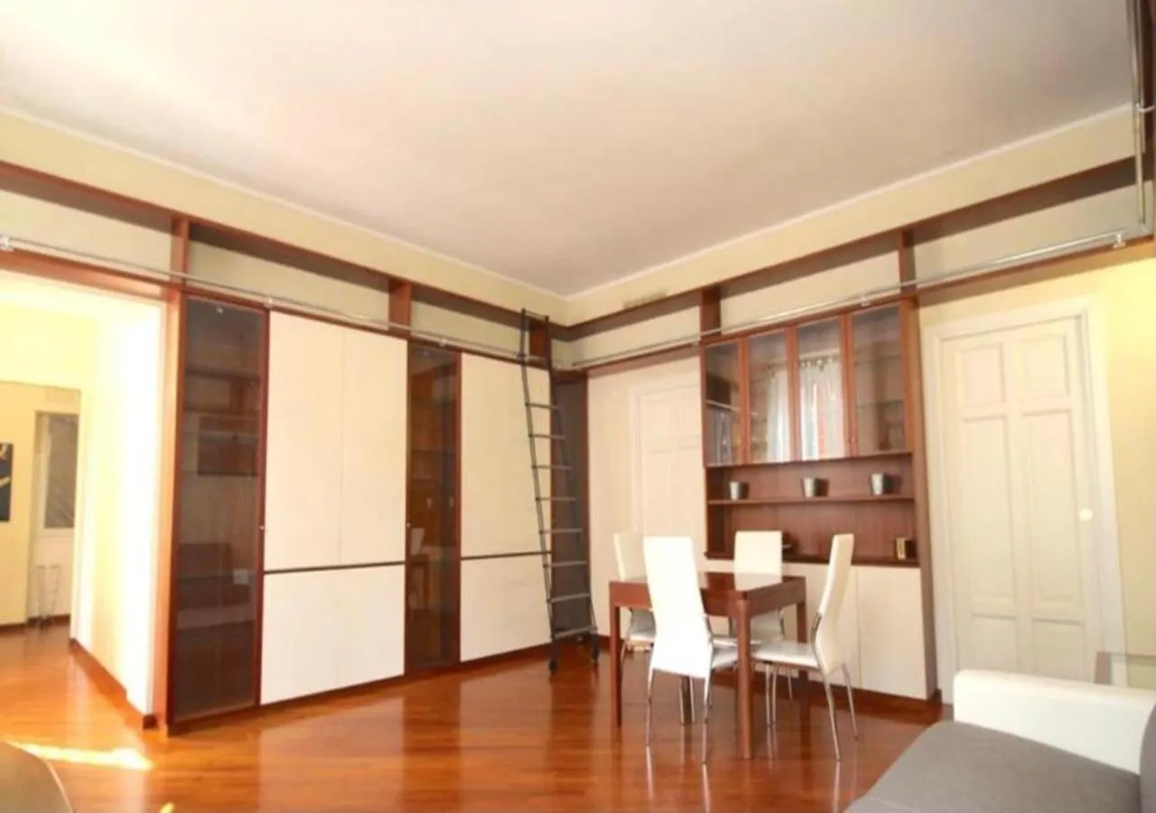 Trevi Nice Holiday - Luxury Apartment contacts